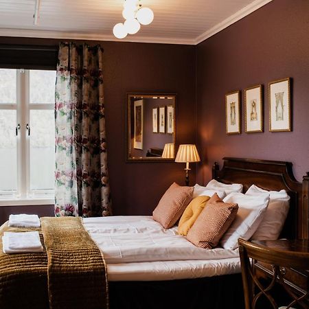 Fjaerland Fjordstove Hotell - Huseby Hotelldrift As Luaran gambar