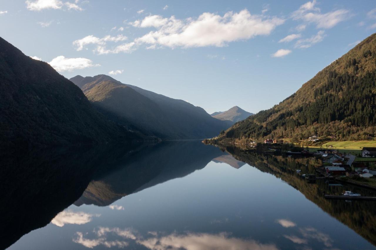 Fjaerland Fjordstove Hotell - Huseby Hotelldrift As Luaran gambar