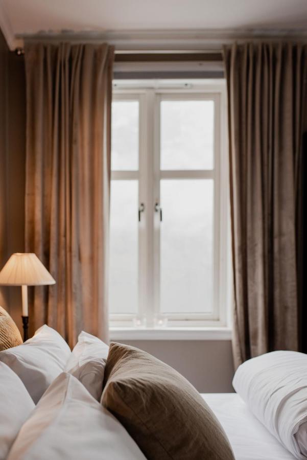 Fjaerland Fjordstove Hotell - Huseby Hotelldrift As Luaran gambar